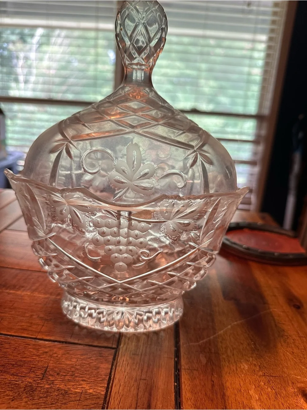 Shannon Crystal Grape Design Candy Box Dish Godinger made in Poland